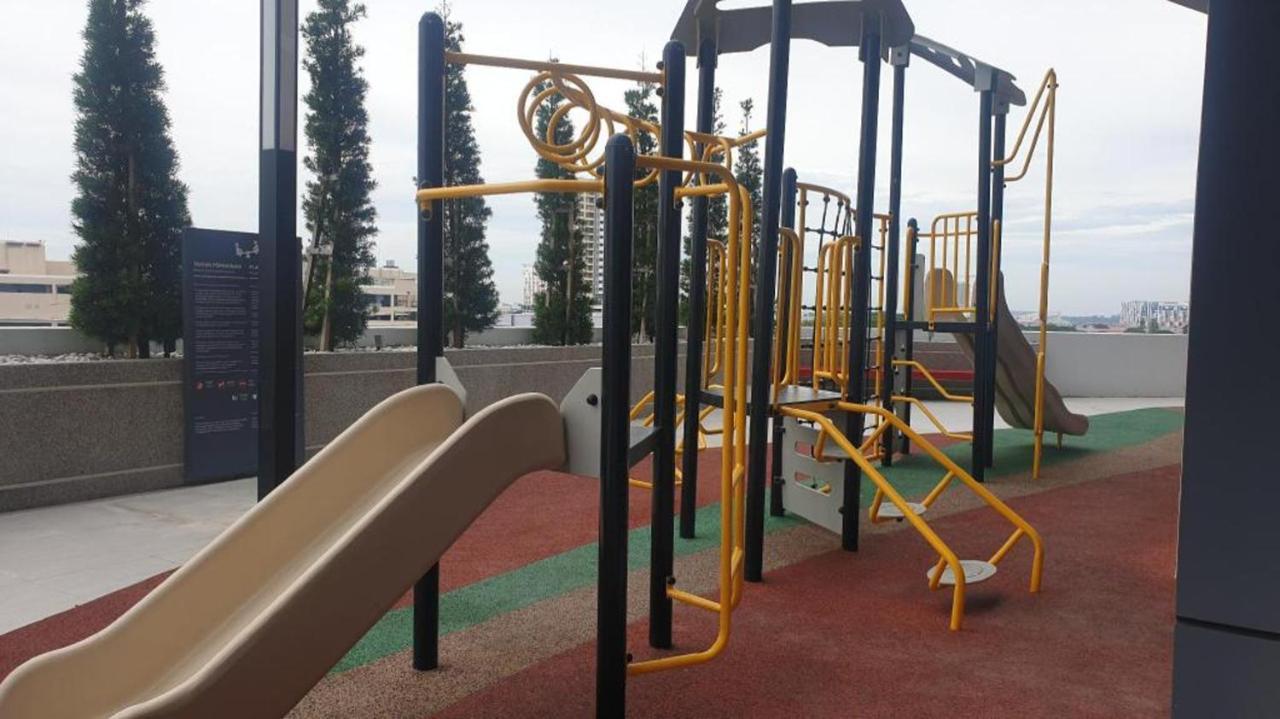דירות באזור Kota Bharu מרכז העיר, בגודל 69 מר, עם 2 חדרי שינה ו- 1 חדרי רחצה פרטיים מראה חיצוני תמונה